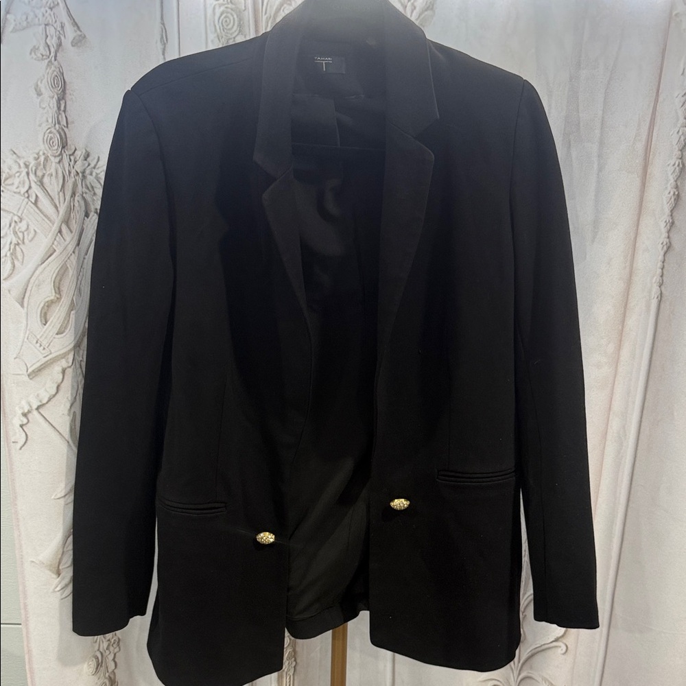 tahari women’s Blazer with Gold Buttons - Tailored Style
